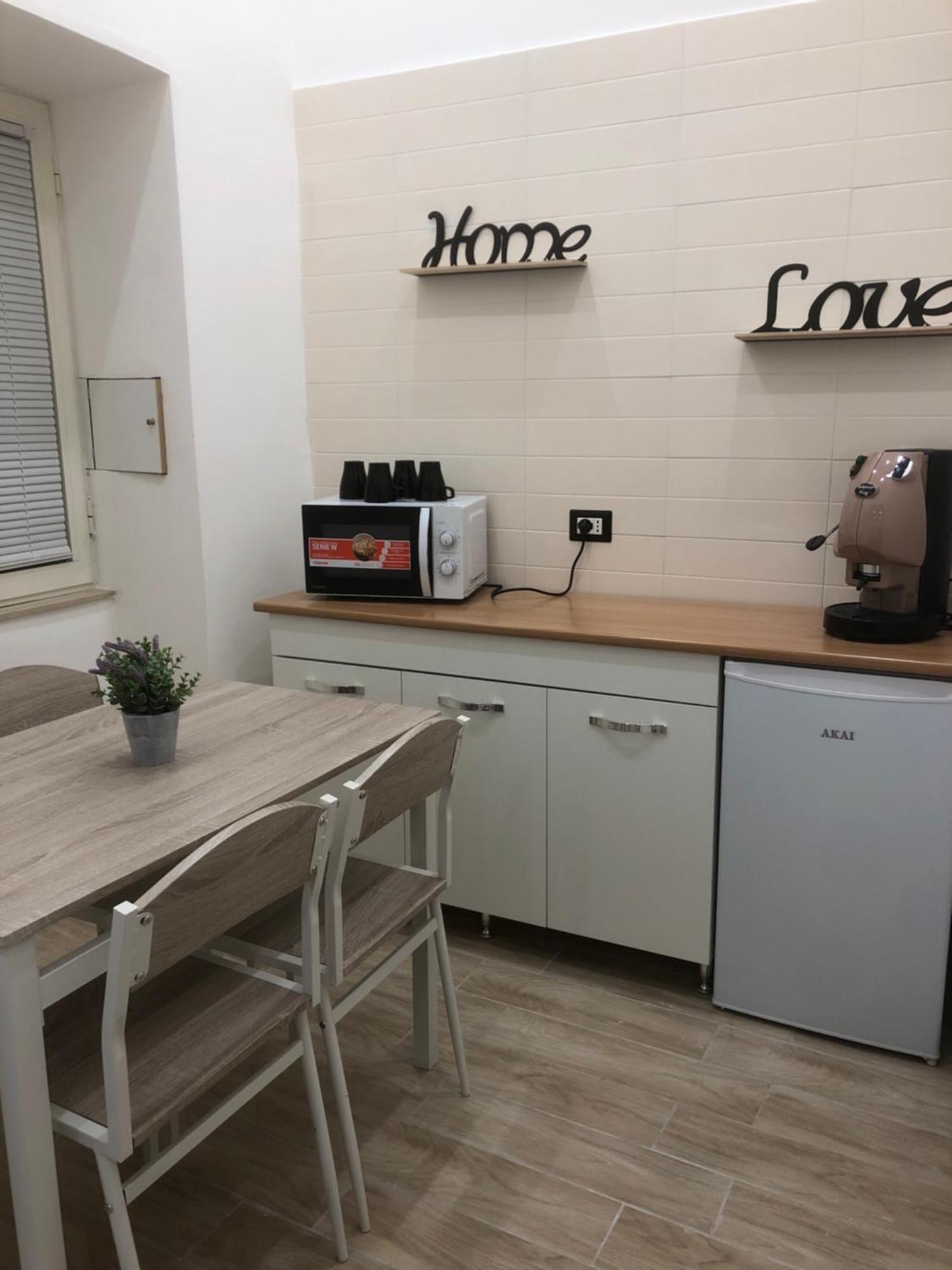 Casa Kiro Apartment เนเปิลส์ ภายนอก รูปภาพ